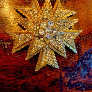 Vintage Kenneth Jay Lane Brooch.